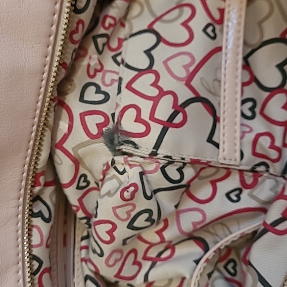 Guess purse - Picture 7 of 7